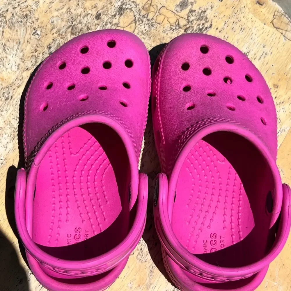 Crocs Kids Shoes Pink Classic Clogs Water Shoes Slip On Size 7